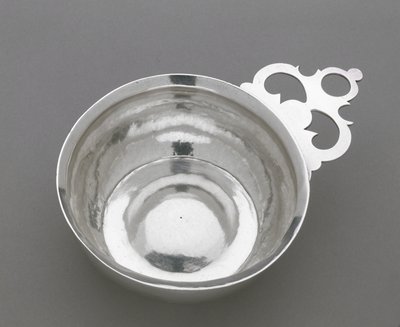 Porringer, c. 1747-1810 (prata) de Elias Pelletreau