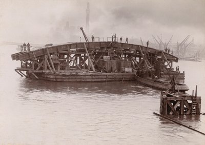 Construção da Ponte Vauxhall, Londres, 1903-1904 de Emberson and Sons