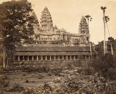 Fachada norte do Grande Pagode, 1866. de Emile Gsell
