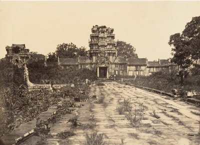 Grande Pagode Portão Oeste do 1º recinto, 1866. de Emile Gsell