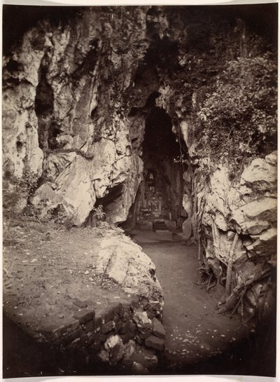 Caverna Hoa Nghiem, Gruta da Transformação de Agosto, c. 1875 de Emile Gsell