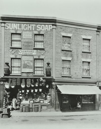 3-4 Gainsborough Road: elevações frontais, Londres, 1899 de English Photographer