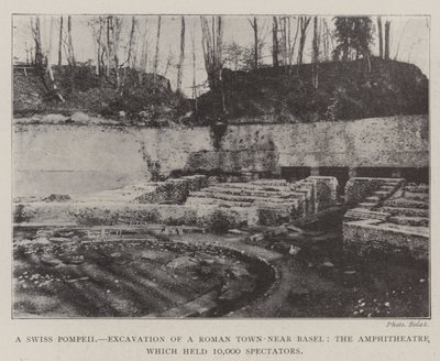 Um pompéia suíça, escavação de uma cidade romana perto de Basileia, o anfiteatro, que realizou 10.000 espectadores de English Photographer