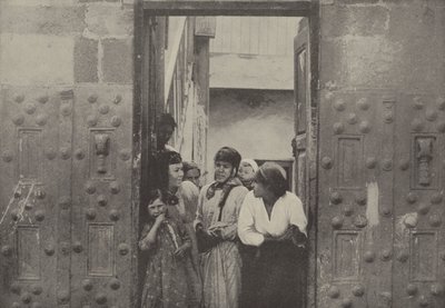 Portas de pedra antigas, Tiberíades, Uma cidade no lago da Galileia, na vizinhança da qual nosso Salvador de English Photographer