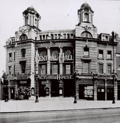 Casa de imagens do Central Hall, Bromley Road, Catford de English Photographer