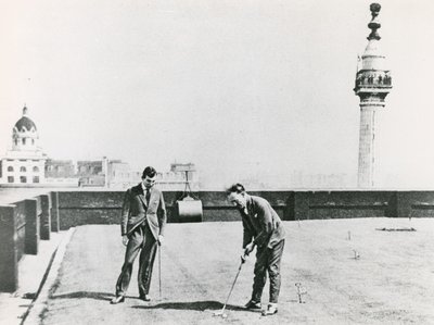 Golfistas da cidade visto do monumento de English Photographer