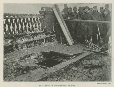 Explosão na ponte Southwark de English Photographer