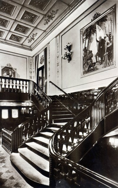 Grand Staircase a bordo do HMS Homeric de English Photographer