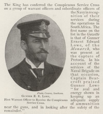 Gunner EE Lowe, Primeiro Oficial de Garantias para receber a Cruz de Serviços Notáveis de English Photographer