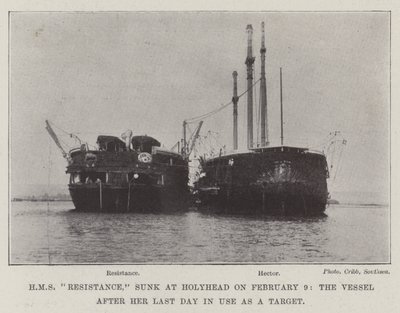 HMS Resistance, afundado em Holyhead em 9 de fevereiro, o navio após seu último dia em uso como alvo de English Photographer