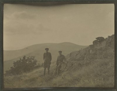 Harold Roper Robinson e William Lawrence Bragg, Vosges, outono de 1915 de English Photographer