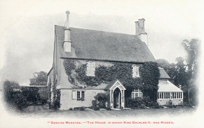 Casa na aldeia de Long Marston, Gloucestershire, onde o Rei Carlos II ficou escondido após a sua fuga após a derrota do seu exército na Batalha de Worcester. de English Photographer