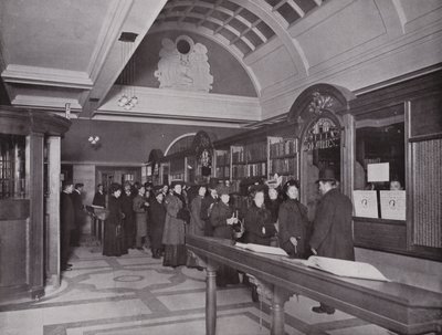 Na Biblioteca Central de Carnegie, Hammersmith de English Photographer