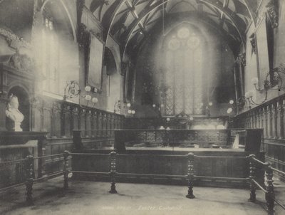 Interior, exeter, guildhall, devon de English Photographer