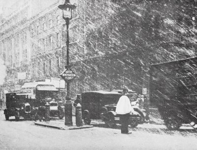 Londres na neve (fotografia a preto e branco) de English Photographer