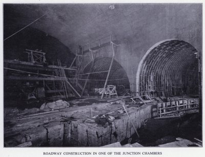 Mersey Tunnel: Construção de estradas em uma das Câmaras de Junção (foto a p/b) de English Photographer