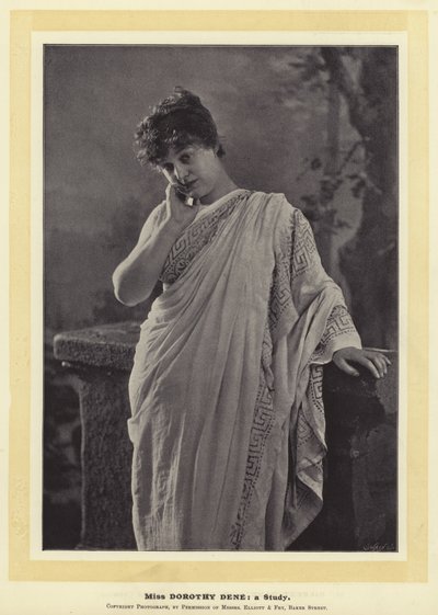 Miss Dorothy Dene: um estudo de English Photographer