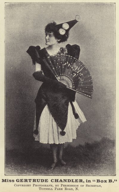 Senhorita Gertrude Chandler, na Caixa B de English Photographer