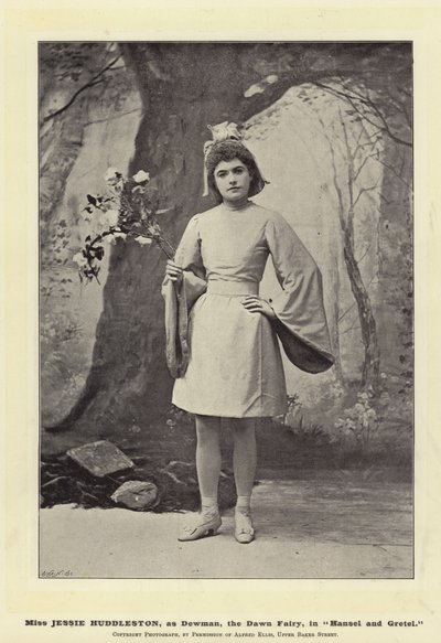 Miss Jessie Huddleston, como Dewman, a fada Dawn, em Hansel e Gretel de English Photographer