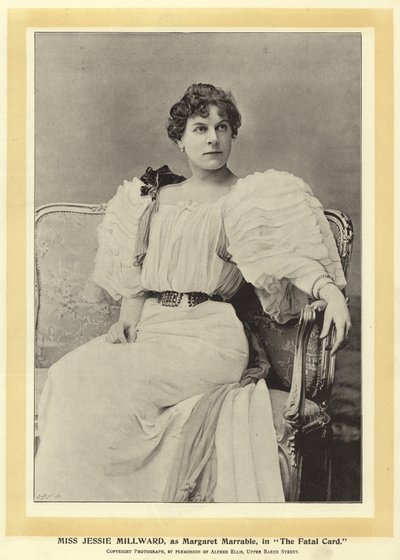 Miss Jessie Millward, como Margaret Marrable, em The Fatal Card de English Photographer