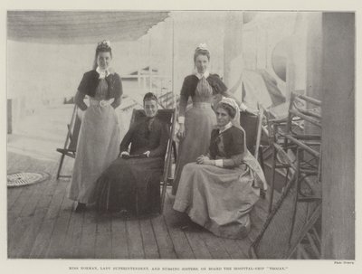 Senhorita Norman, Senhora Superintendente, e Irmãs de Enfermagem, a bordo do Trojan Hospital-Navio de English Photographer