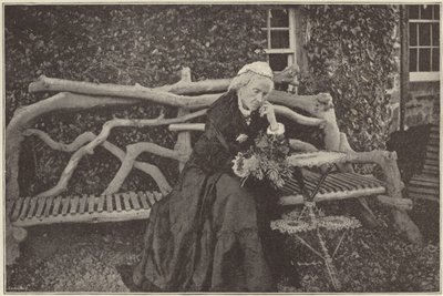 Sra. Gladstone no jardim do Castelo de Blackcraig de English Photographer