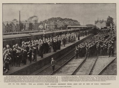 Off to the Front, o 2º Queens West Surrey Regiment sendo visto por homens do HMS Excellent de English Photographer