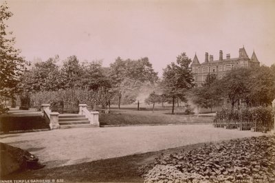Postal com os Jardins do Templo Interno de English Photographer