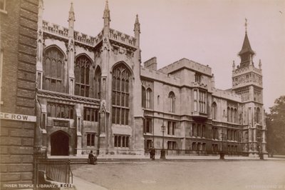 Postal com a Biblioteca do Templo Interno de English Photographer