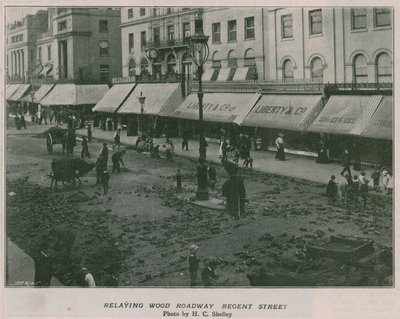 Rodovia de madeira de retransmissão Regent Street de English Photographer