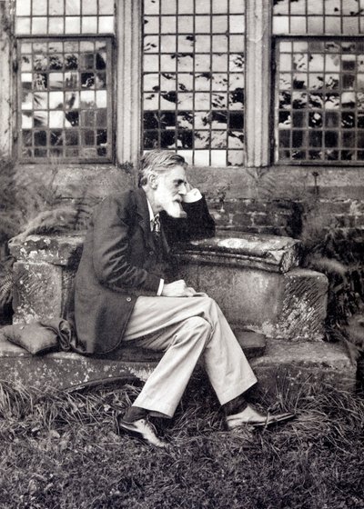 Robert Bridges, poeta inglês (foto a p/b) de English Photographer
