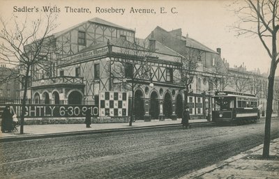 Sadlers Wells Theatre, Avenida Rosebery, Londres de English Photographer