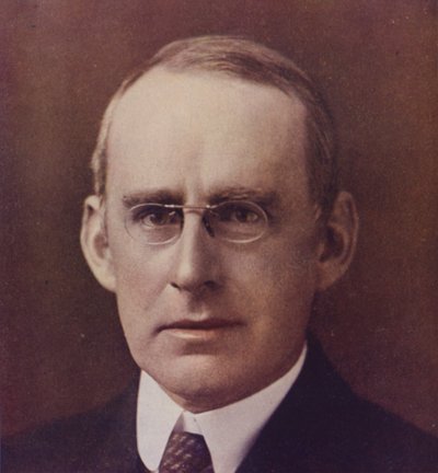 Sir Arthur Eddington, astrónomo, físico e matemático britânico (fotografia a cores) de English Photographer