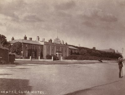 Southwold: Centre Cliff Hotel (foto a p/b) de English Photographer