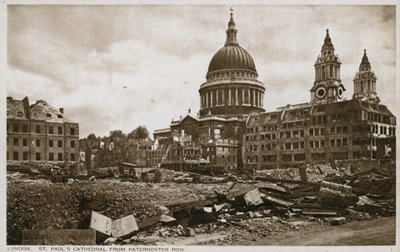 St Pauls Cathedral, Londres, de Paternoster Row de English Photographer