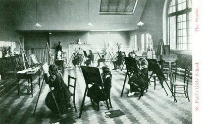 St Pauls Girls School, O Estúdio de English Photographer