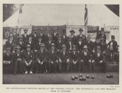 O Australasian Bowling Match no Crystal Palace, o time australiano e neozelandês de uniforme de English Photographer