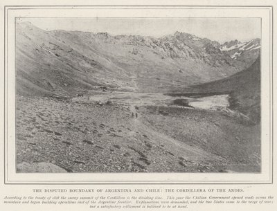 O limite disputado da Argentina e do Chile, a Cordilheira dos Andes de English Photographer