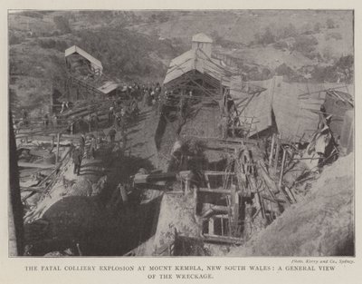 The Fatal Colliery Explosion no Monte Kembla, Nova Gales do Sul, uma visão geral dos destroços de English Photographer