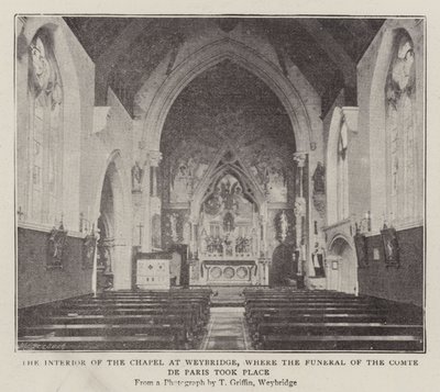 O interior da capela em Weybridge, onde ocorreu o funeral do conde de Paris de English Photographer