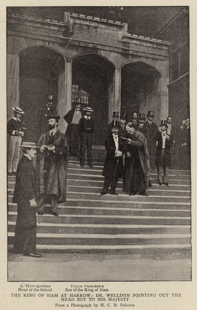 O Rei do Sião em Harrow, o Dr. Welldon apontando o Chefe da Frente para Sua Majestade de English Photographer