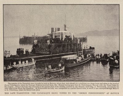O Tsarevitch atrasado, o Catafalque que está sendo rebocado ao Georgi Pobedonosetz em Batoum de English Photographer