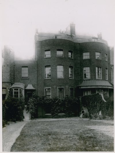 O Paragon, New Kent Road de English Photographer