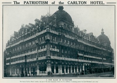 O patriotismo do Carlton Hotel de English Photographer