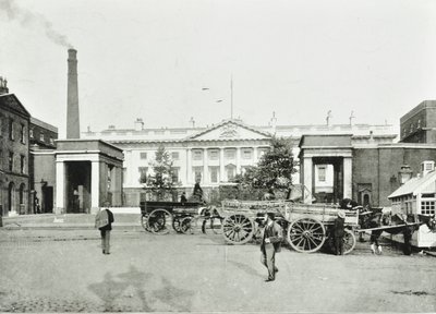 A Casa da Moeda Real, Londres, 1895 de English Photographer