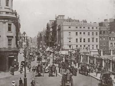 The Strand, perto de Charing Cross, olhando para o leste de English Photographer