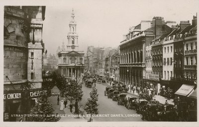 The Strand, mostrando Somerset House e St Clement Danes, Londres de English Photographer