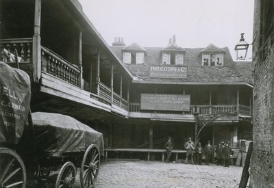 O Tabard Inn, em Southwark de English Photographer