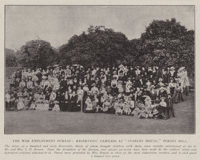 O Departamento de Emprego da Guerra, Famílias de Reservistas na Casa de Stanley, Forest Hill de English Photographer