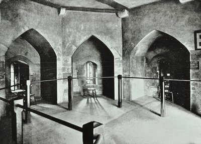 Torre de Londres, Tower Hill: sala de prisão estadual na torre de Beauchamp, 1895 de English Photographer